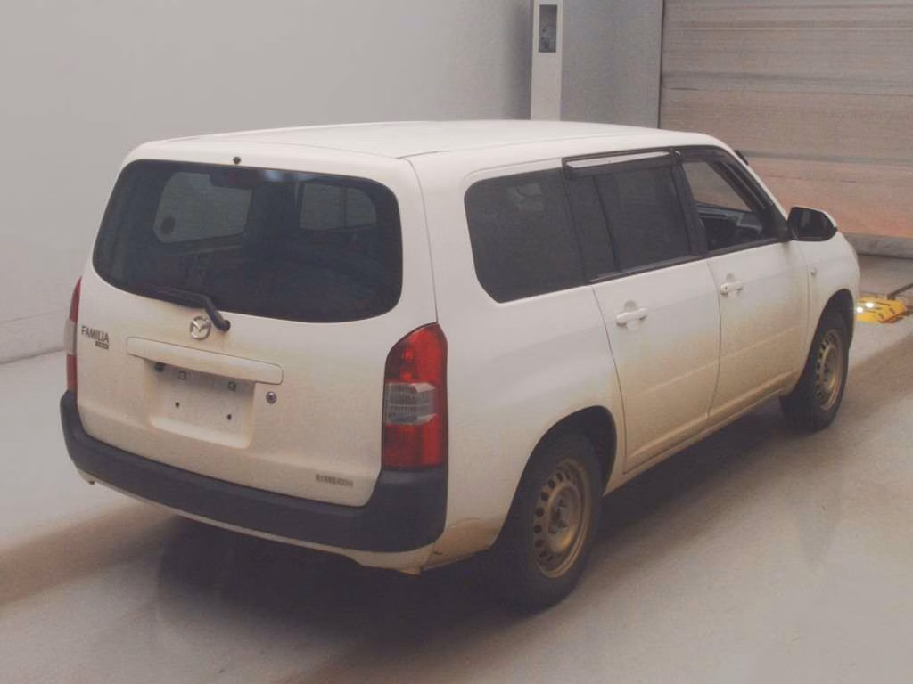 MAZDA FAMILIA