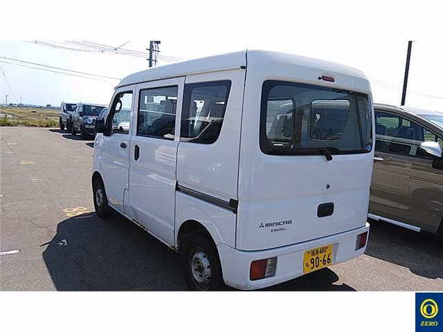 MITSUBISHI MINICAB