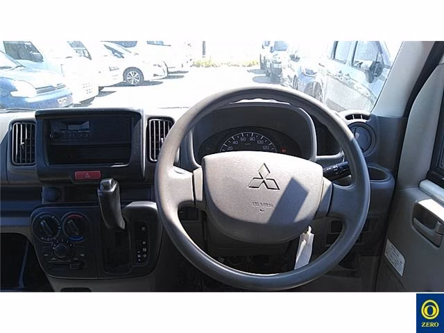 MITSUBISHI MINICAB