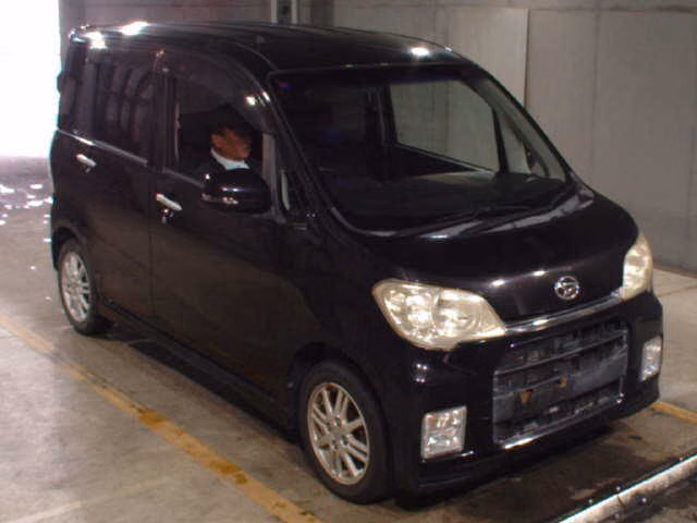 DAIHATSU TANTO EXE