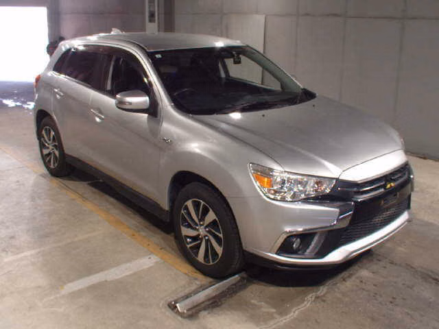 MITSUBISHI RVR