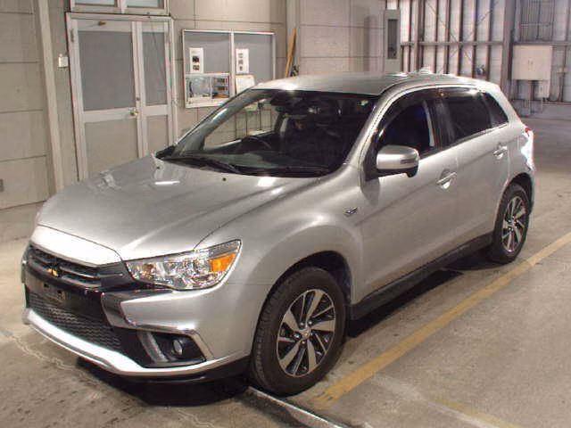 MITSUBISHI RVR
