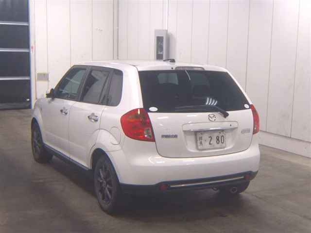 MAZDA VERISA