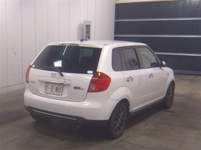 MAZDA VERISA
