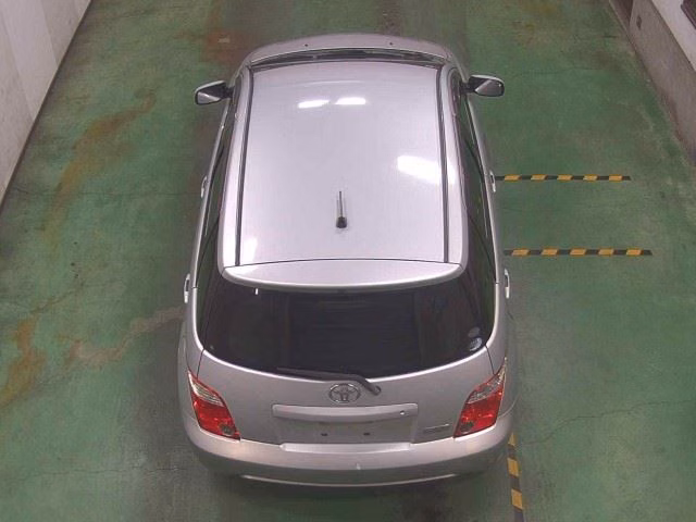 TOYOTA IST