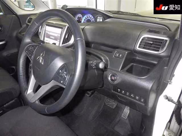MITSUBISHI DELICA D:2