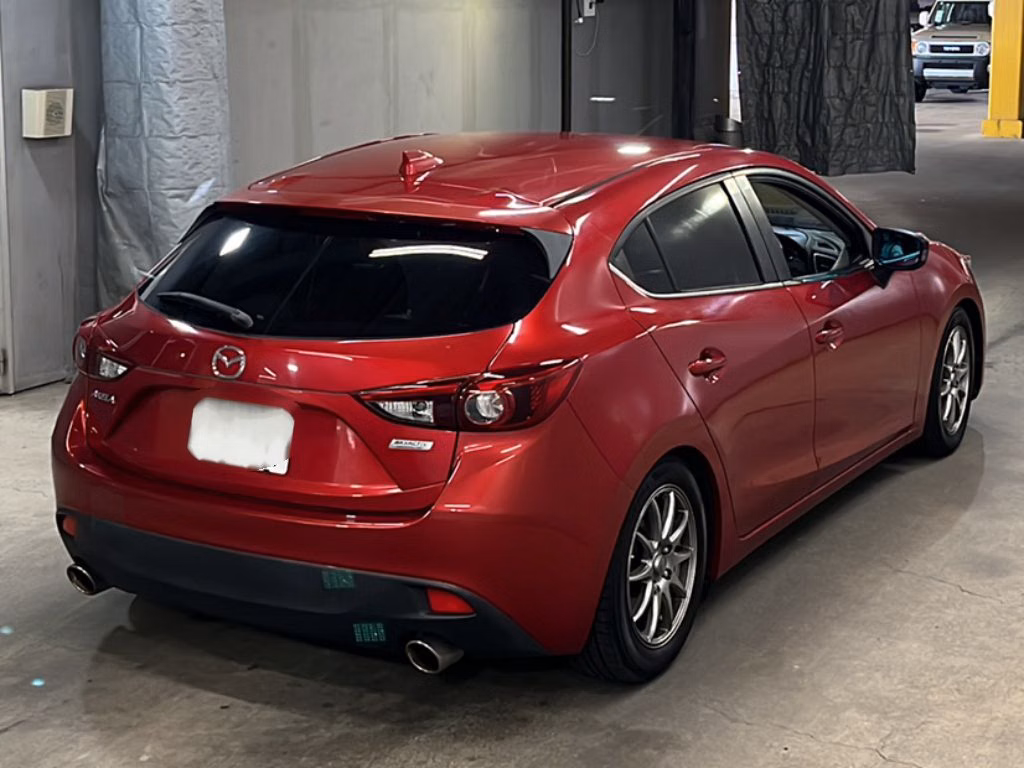 MAZDA AXELA