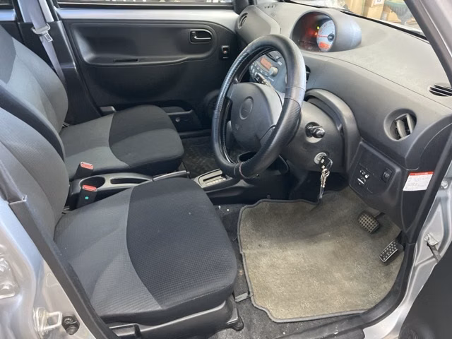 DAIHATSU ESSE