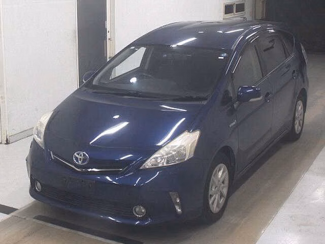 TOYOTA PRIUS ALPHA