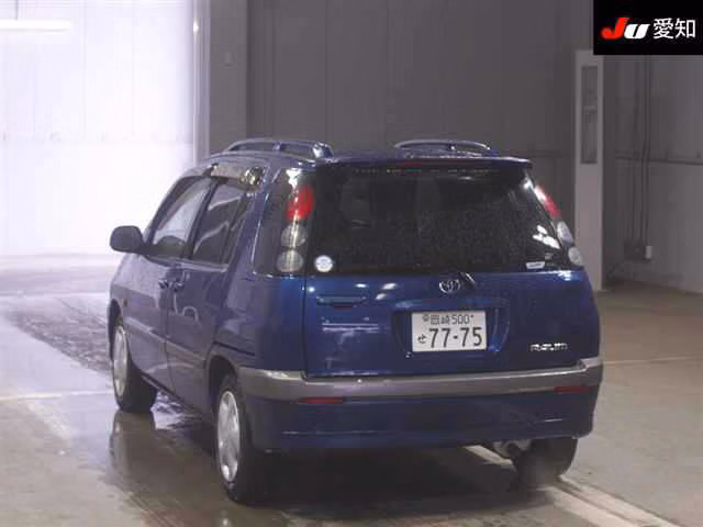 TOYOTA RAUM