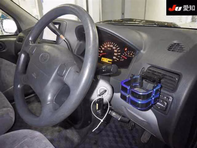 TOYOTA RAUM