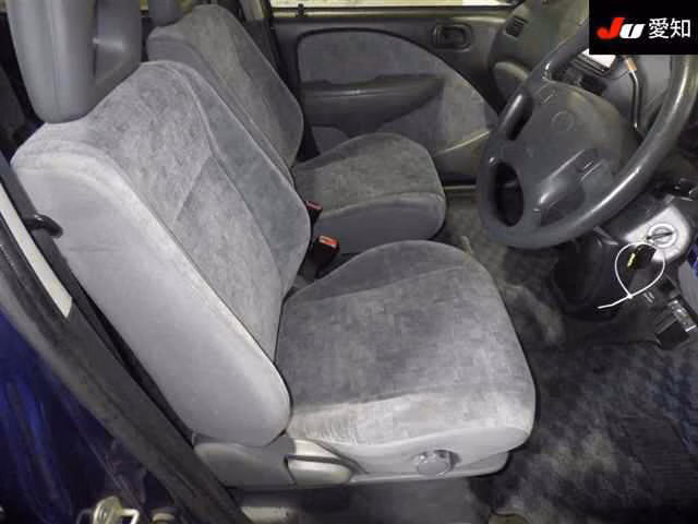 TOYOTA RAUM