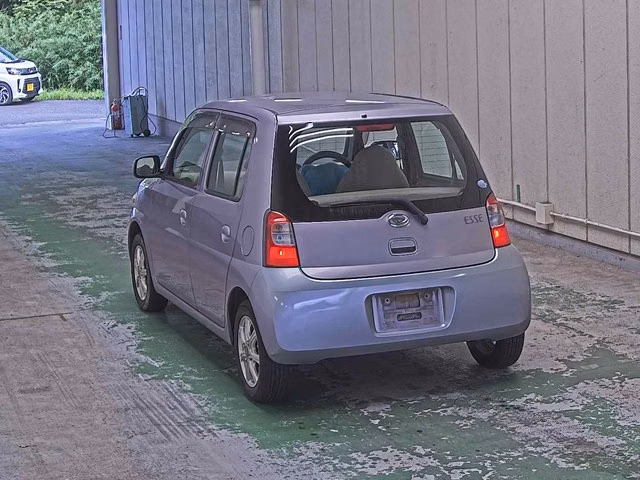 DAIHATSU ESSE