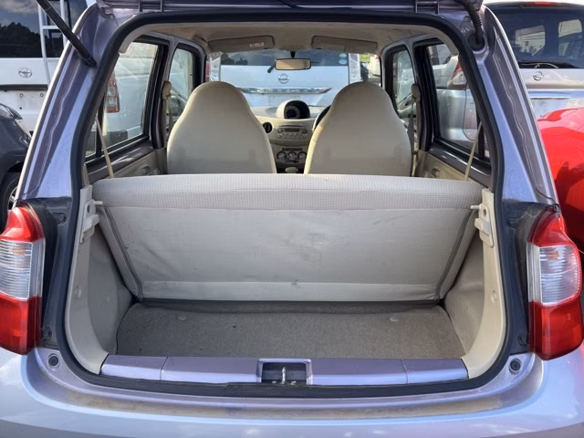 DAIHATSU ESSE