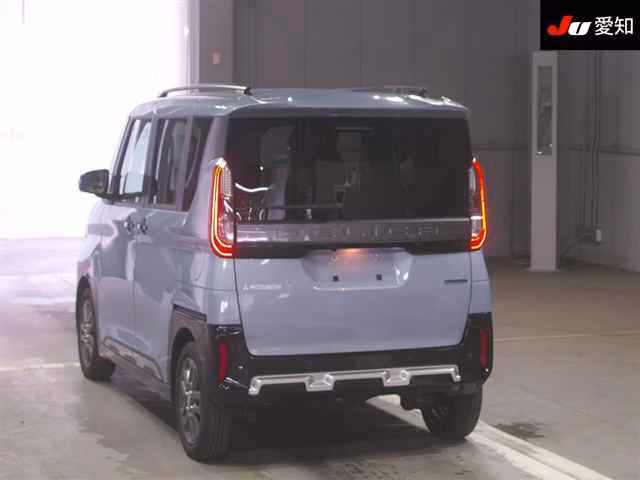 MITSUBISHI DELICA MINI