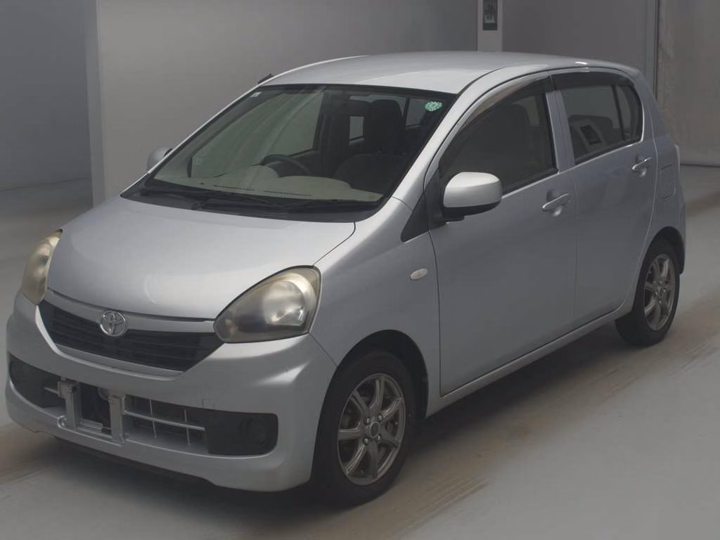 TOYOTA PIXIS EPOCH