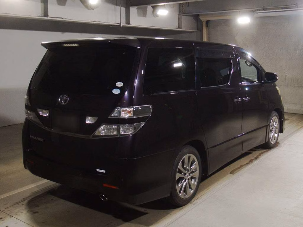 TOYOTA VELLFIRE