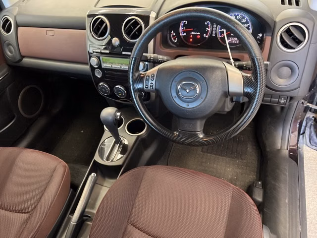 MAZDA VERISA