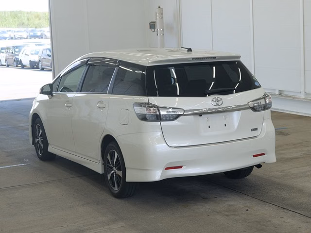 TOYOTA WISH