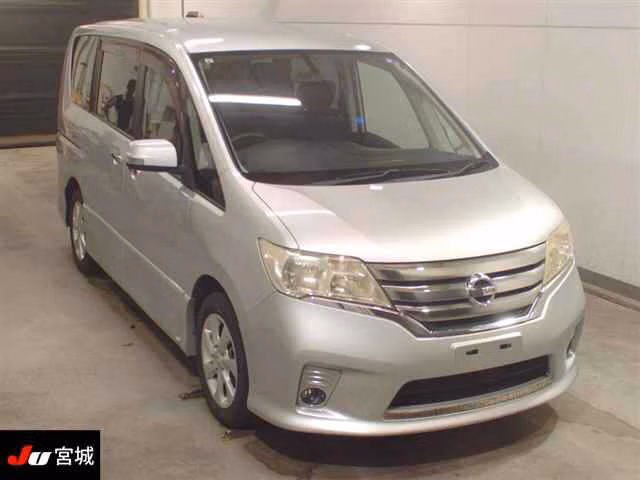 NISSAN SERENA