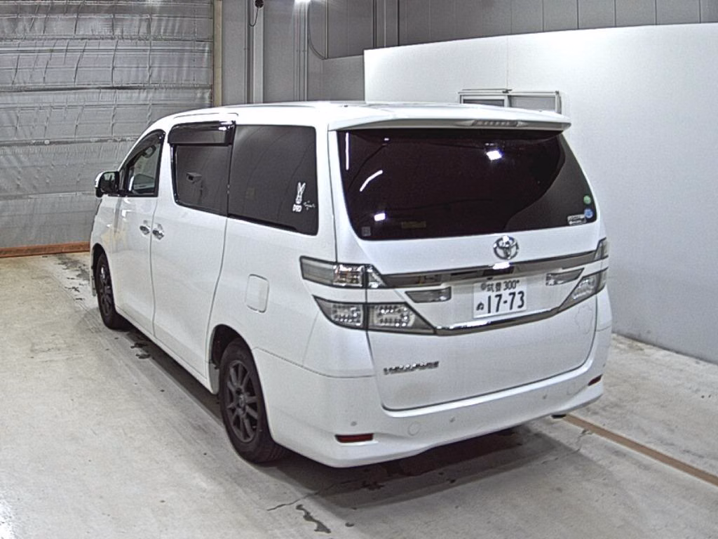 TOYOTA VELLFIRE