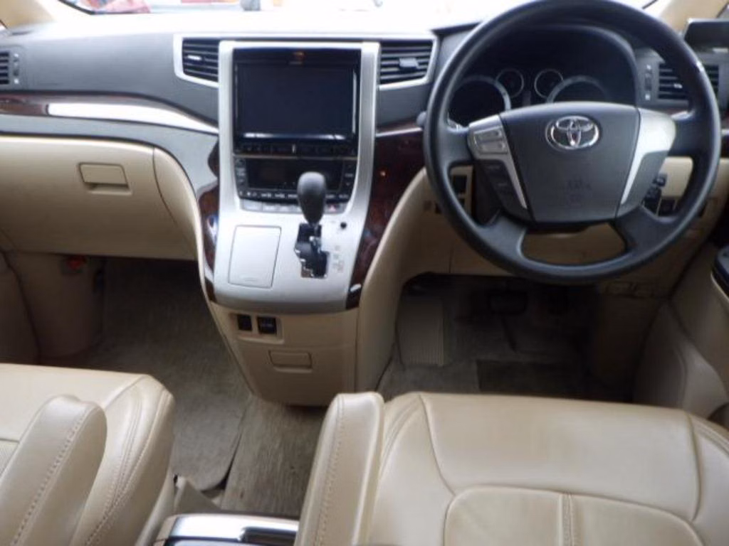 TOYOTA VELLFIRE
