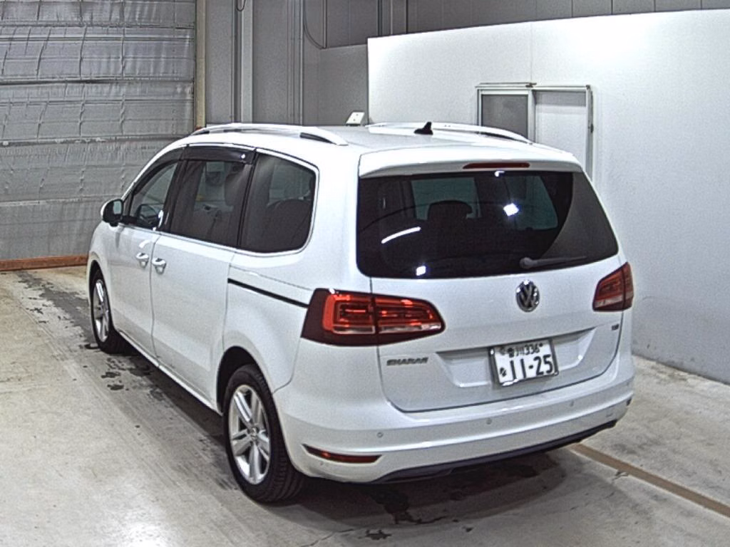VOLKSWAGEN SHARAN