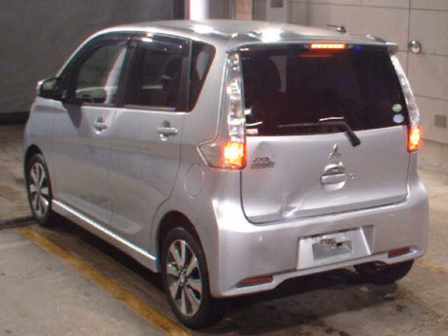 MITSUBISHI EK CUSTOM
