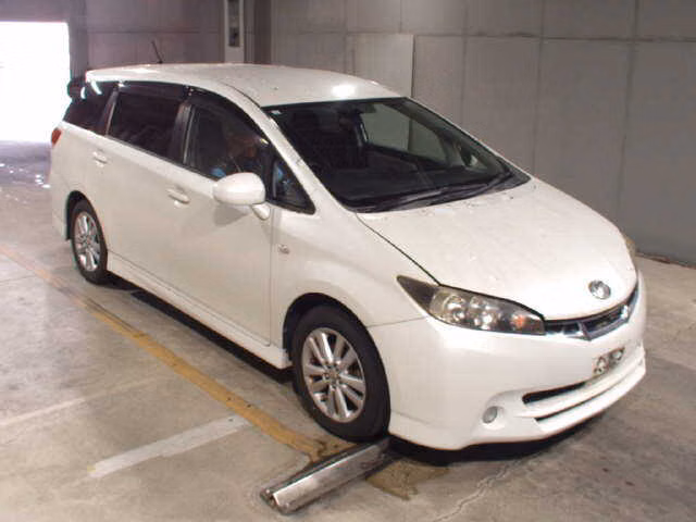 TOYOTA WISH