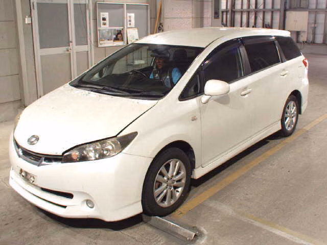 TOYOTA WISH
