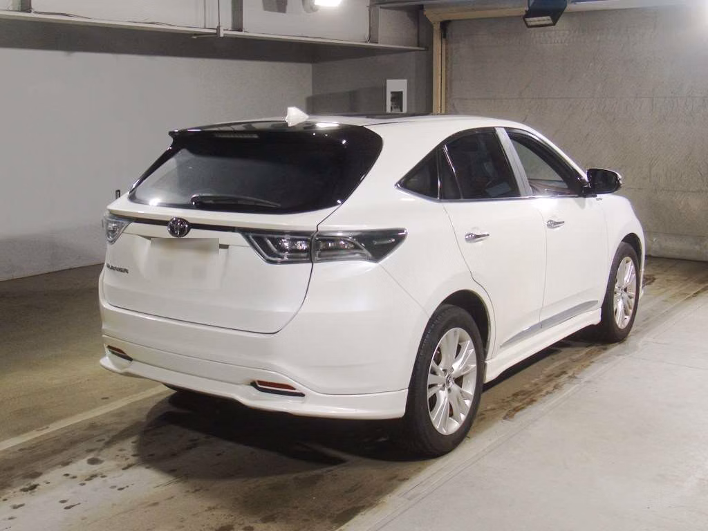 TOYOTA HARRIER