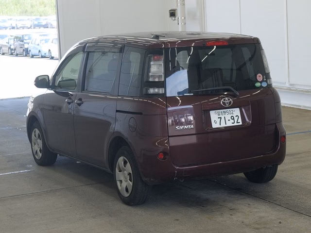 TOYOTA SIENTA