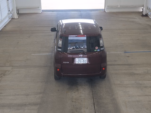 TOYOTA SIENTA