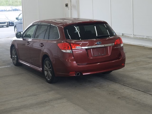 SUBARU LEGACY