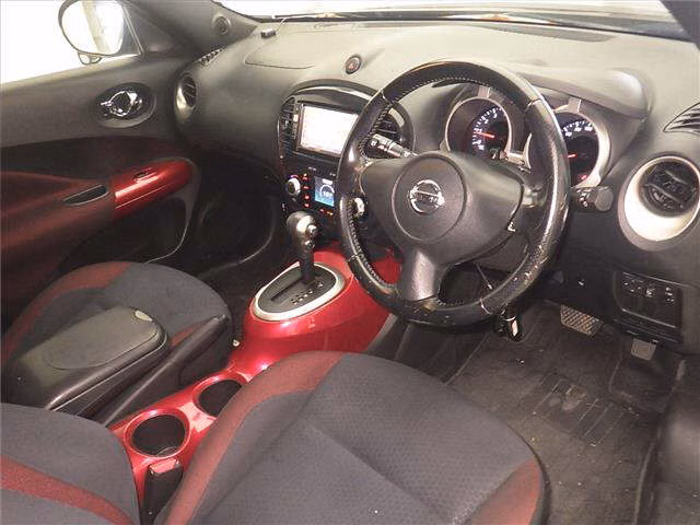 NISSAN JUKE