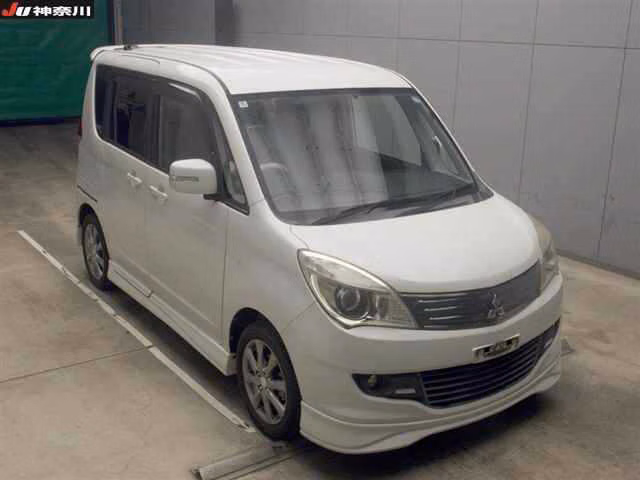 MITSUBISHI DELICA D:2