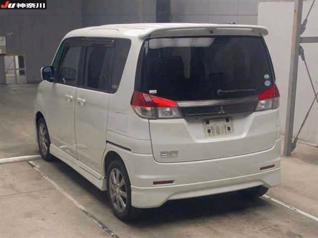 MITSUBISHI DELICA D:2