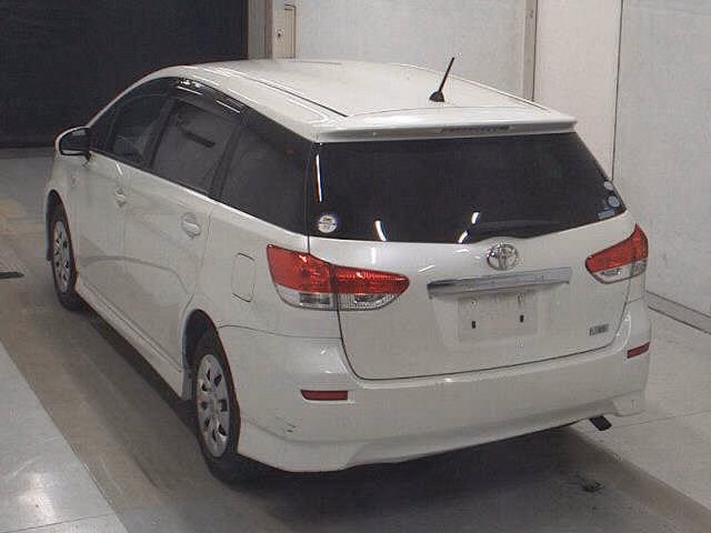 TOYOTA WISH