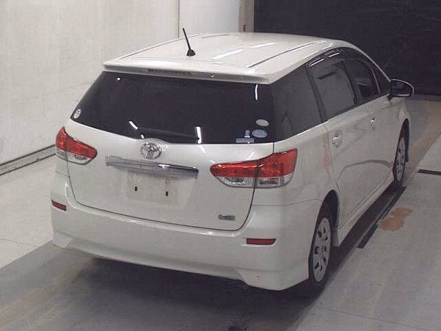 TOYOTA WISH