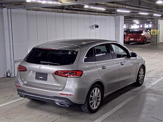 MERCEDES-BENZ B-CLASS