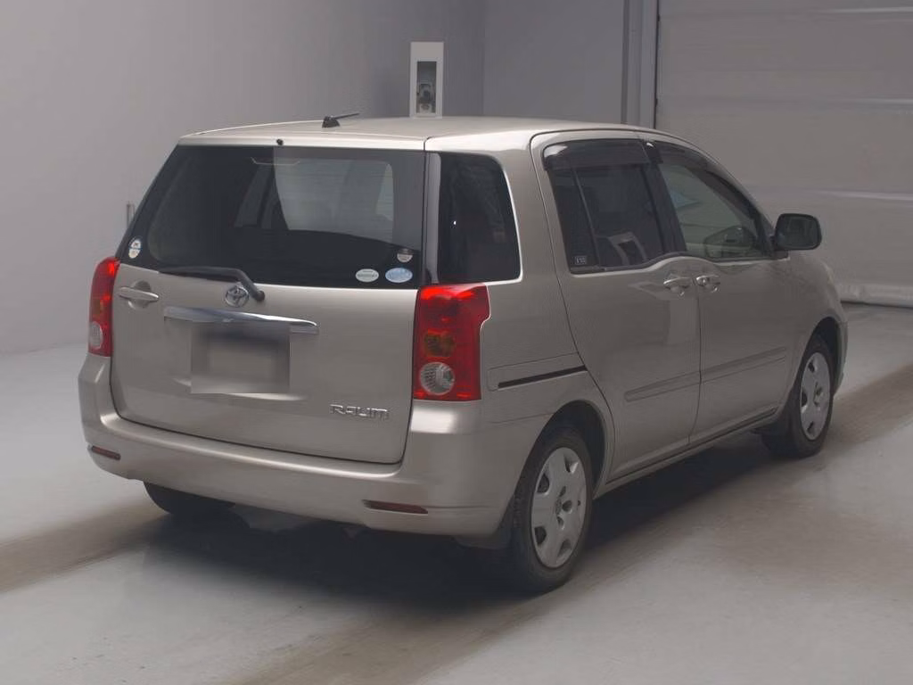 TOYOTA RAUM