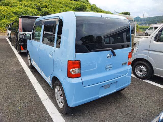 DAIHATSU MOVE CONTE