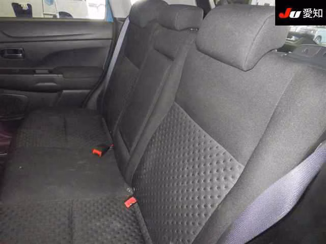 MITSUBISHI RVR