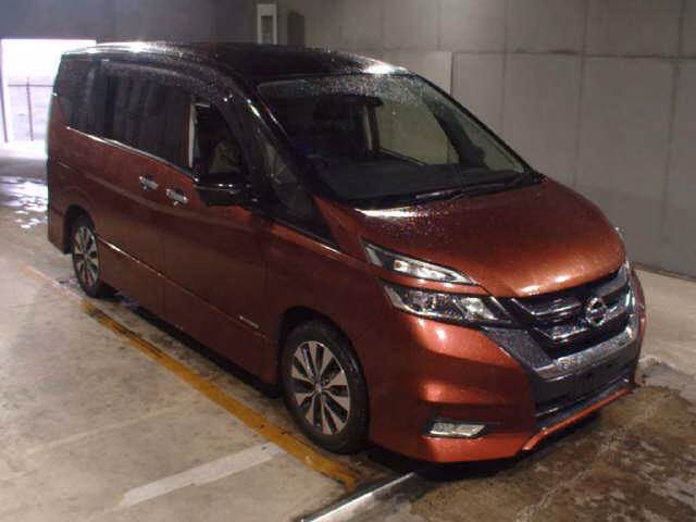 NISSAN SERENA