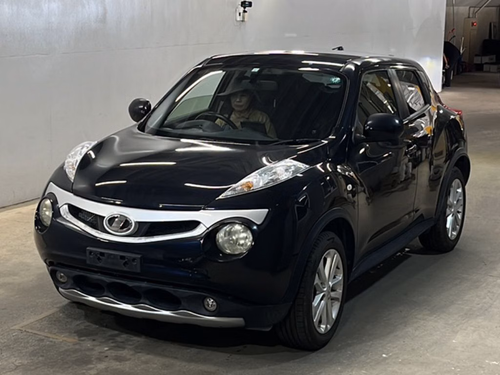 NISSAN JUKE