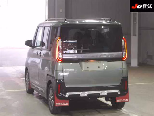 MITSUBISHI DELICA MINI