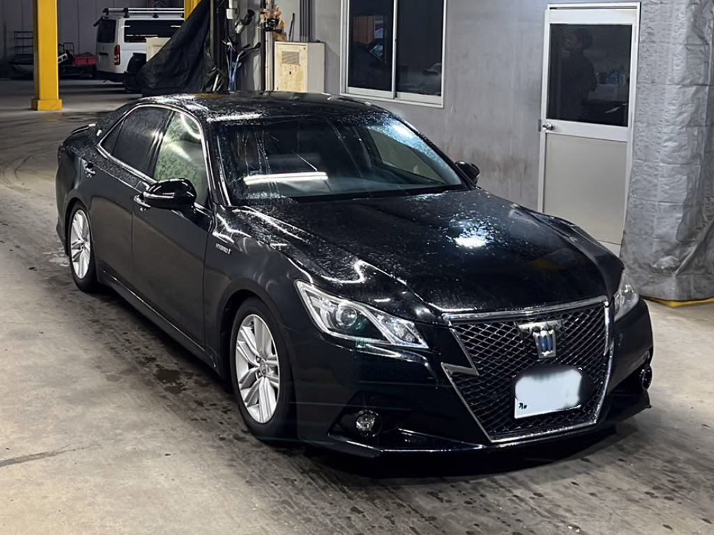 TOYOTA CROWN