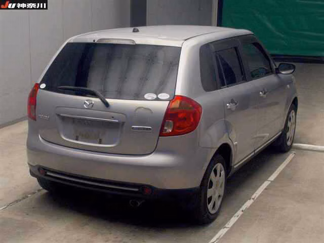 MAZDA VERISA