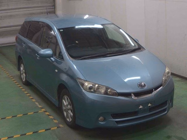 TOYOTA WISH