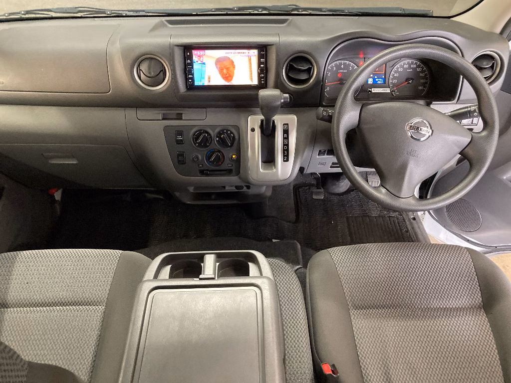 NISSAN NV350 CARAVAN